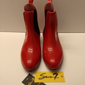 Red Women's Seven7 Rain Ankle Boots Size 8